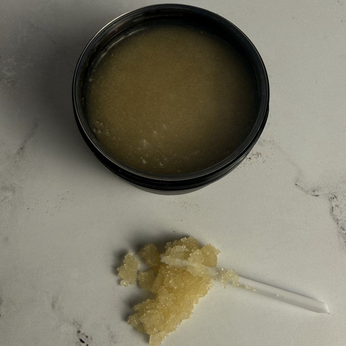 Creamy Silk & Sugar Polish Amberwood Cuticle + Hand Sugar Scrub - PiliBee