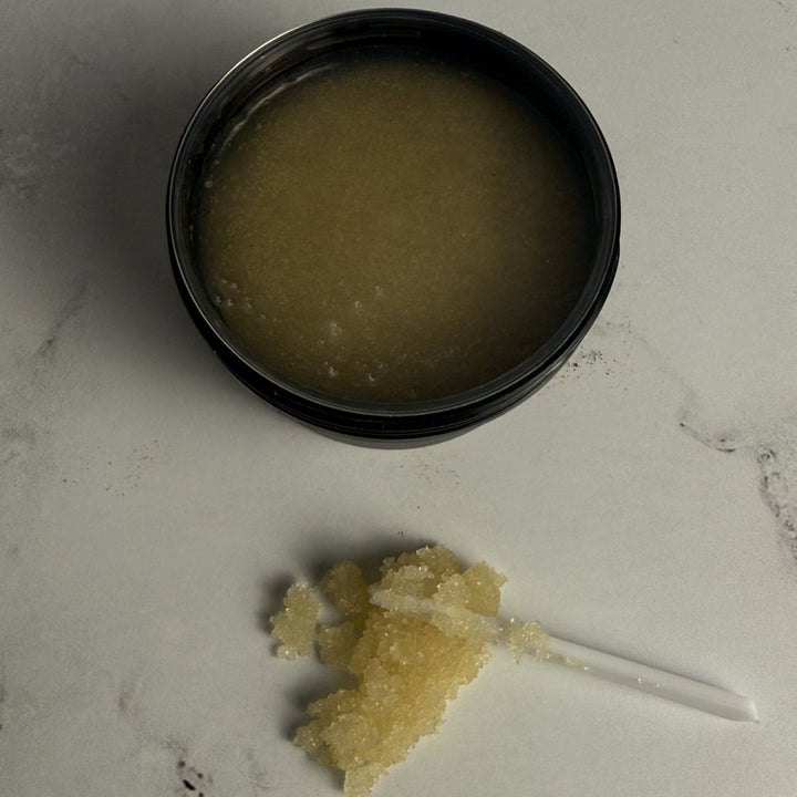 Creamy Silk &amp; Sugar Polish Amberwood Cuticle + Hand Sugar Scrub - PiliBee